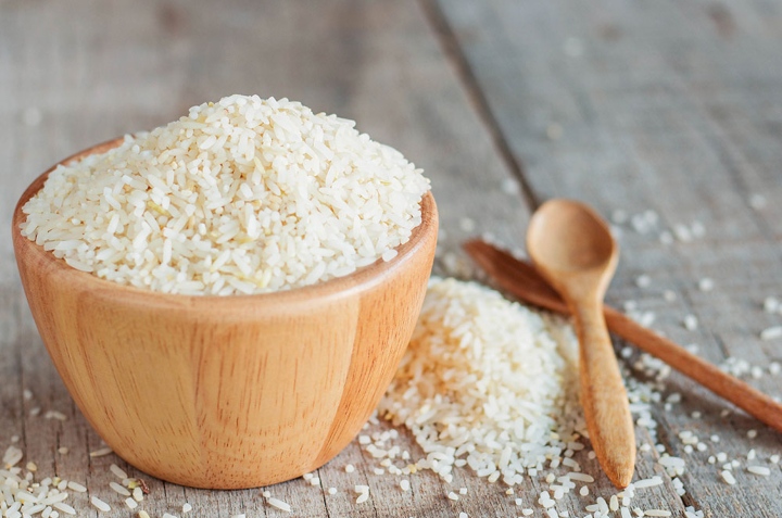 cómo usar arroz para evitar la humedad