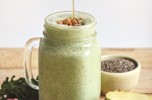 Smoothie detox verde para limpiar tu cuerpo de malas toxinas