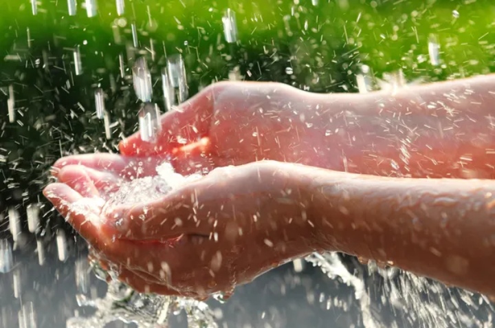 agua de lluvia esoterismo