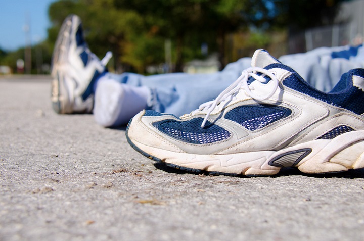 Cómo reparar la puntera de tus zapatillas deportivas