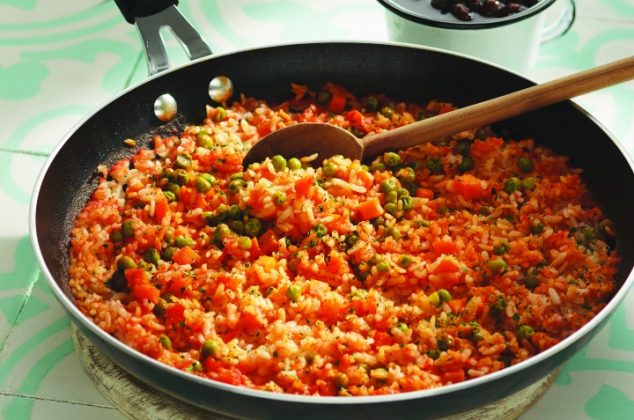 Cómo hacer arroz rojo ¡Con esta receta no se pega, ni se bate!