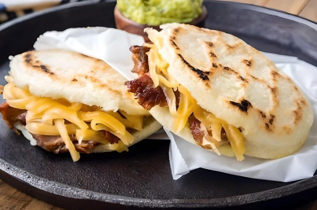 Cómo hacer deliciosas arepas caseras paso a paso