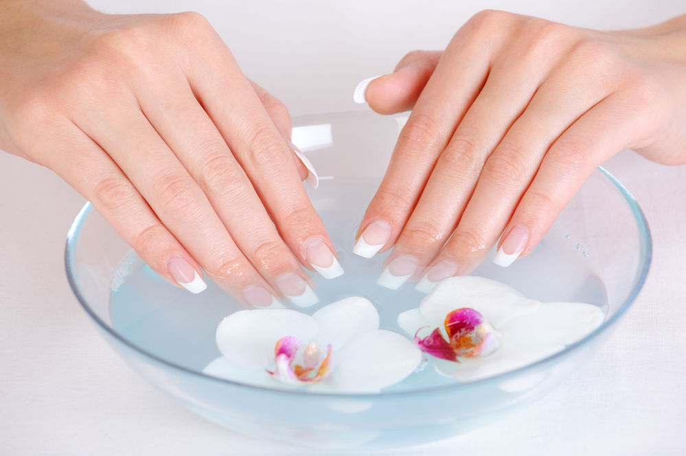 como quitar uñas postizas con aceite de oliva