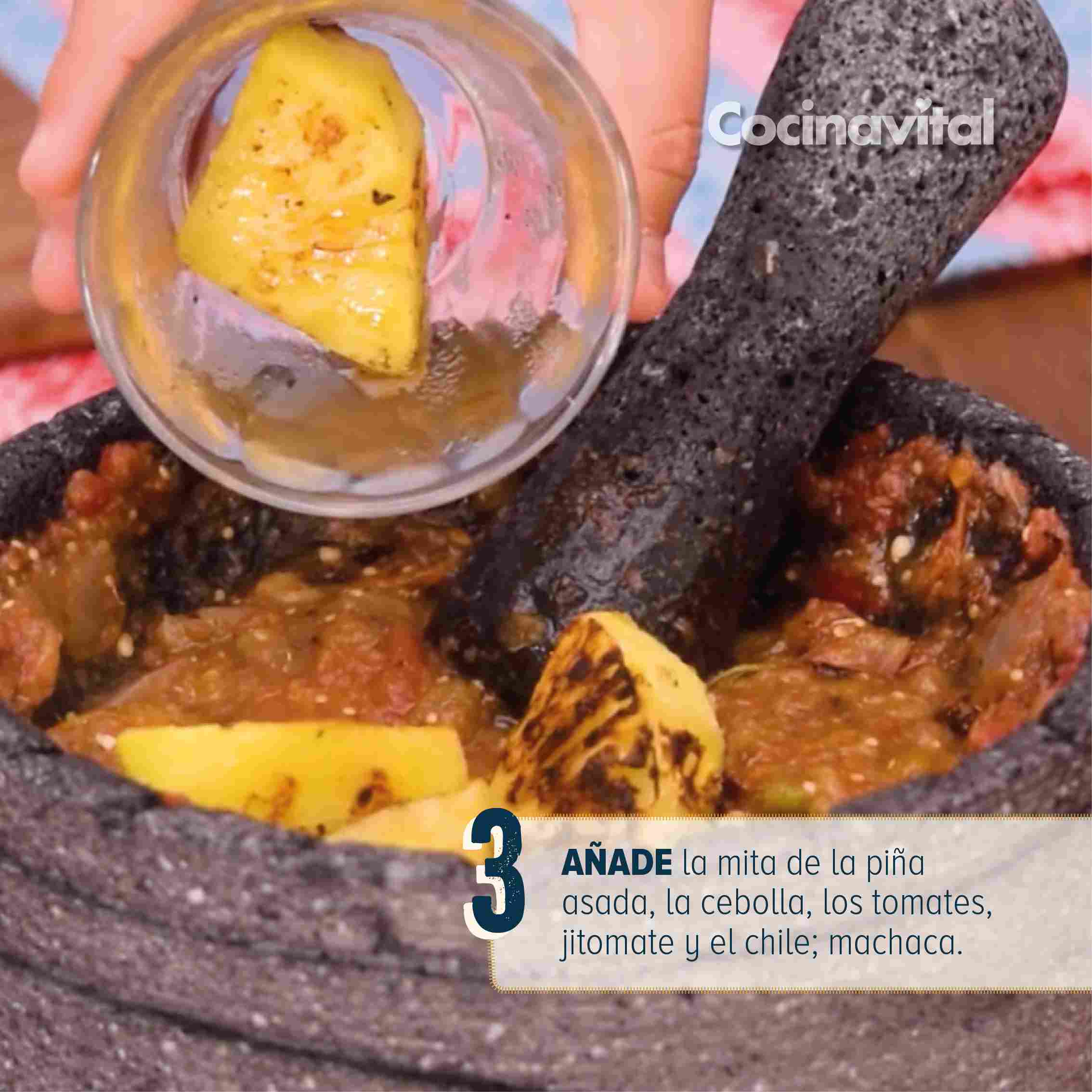 Aprende a preparar la salsa de piña con habanero