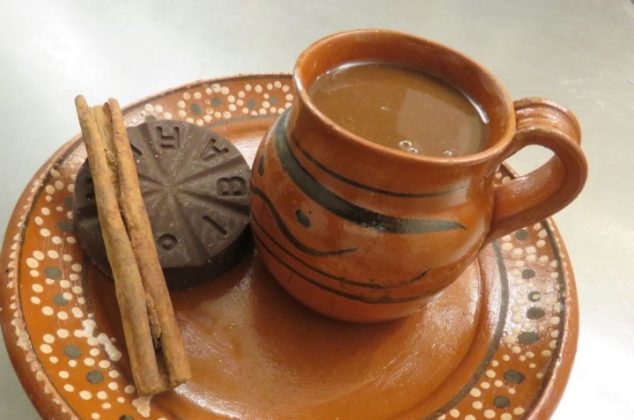 Cómo hacer champurrado de chocolate paso a paso