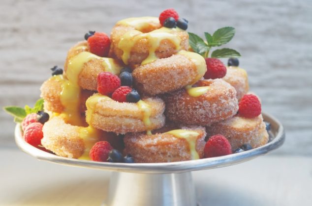 Delicioso pastel de donas ¡Fácil y rendidor!