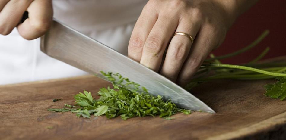 trucos para afiliar cuchillos de cocina