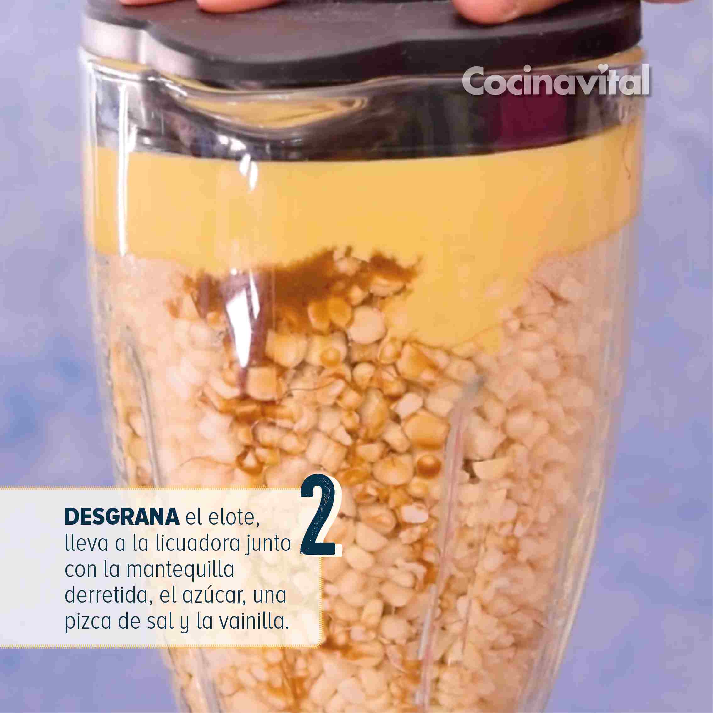 Agrega todos los ingredientes en la licuadora