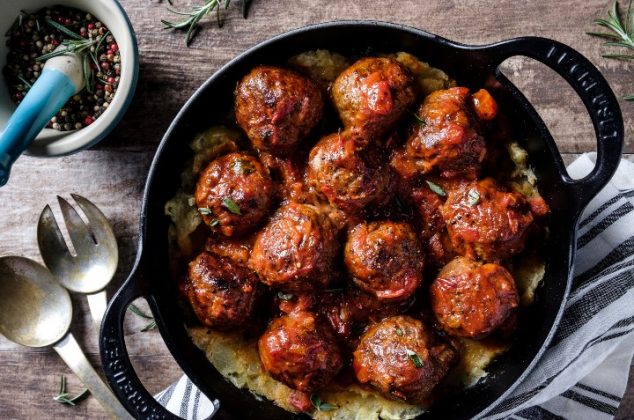 Receta de albóndigas con puré de papa ¡Rendidoras y deliciosas!