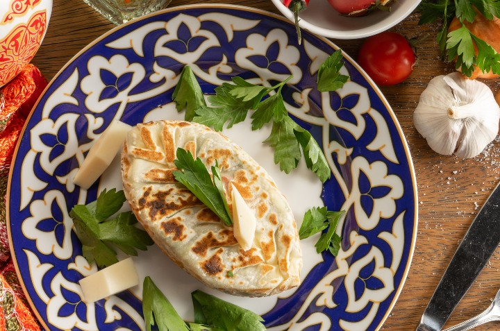 Queso Panela Empanizado con Granola