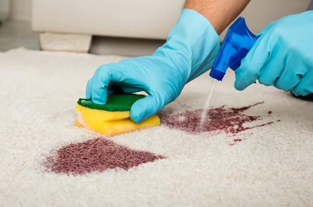 Los mejores trucos para limpiar y quitar manchas de la alfombra
