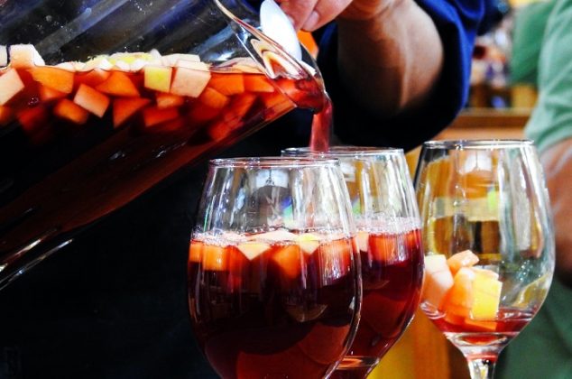 Cómo preparar el famoso clericot con vino tinto para Navidad