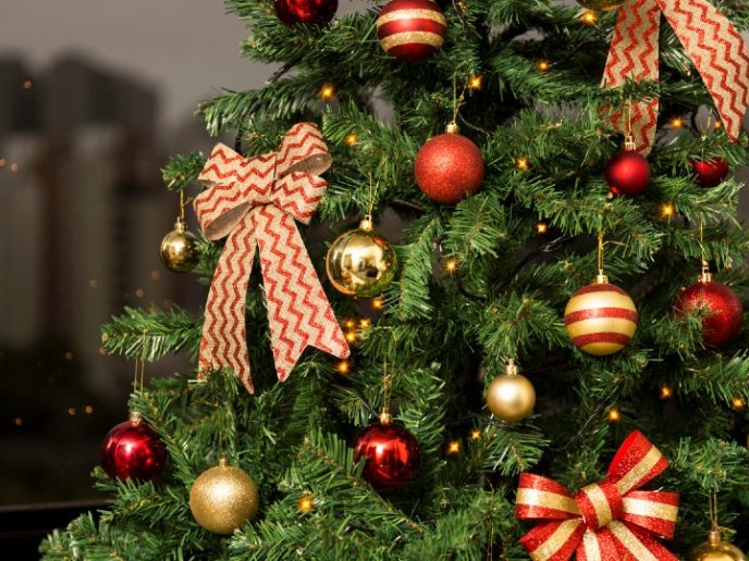 cómo limpiar las esferas navideñas