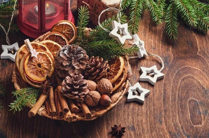 Haz que tu casa huela a Navidad con este aromatizante de pino natural 0
