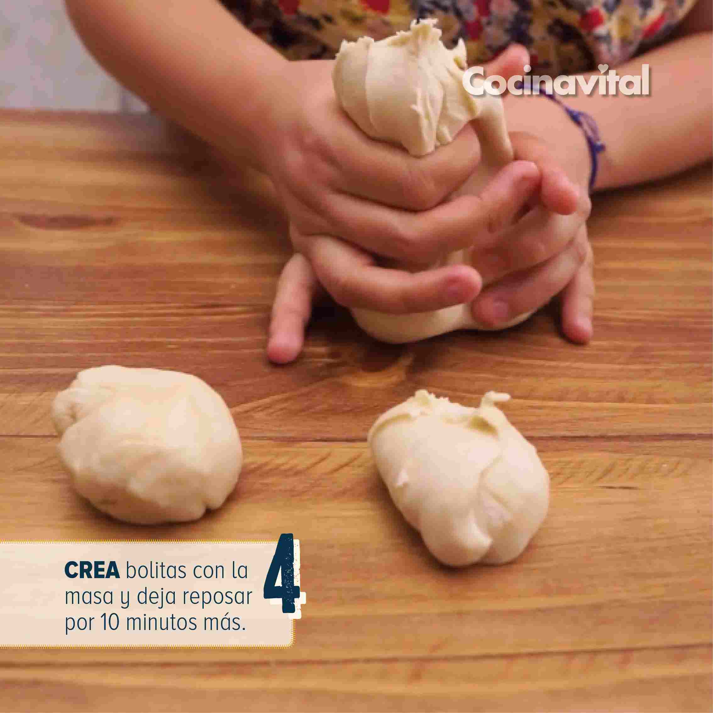 Crea bolitas con masa