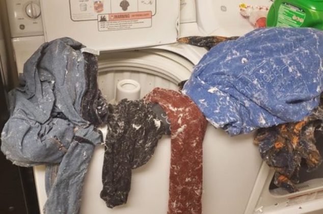 Cómo quitar los restos de papel de la ropa lavada en la lavadora