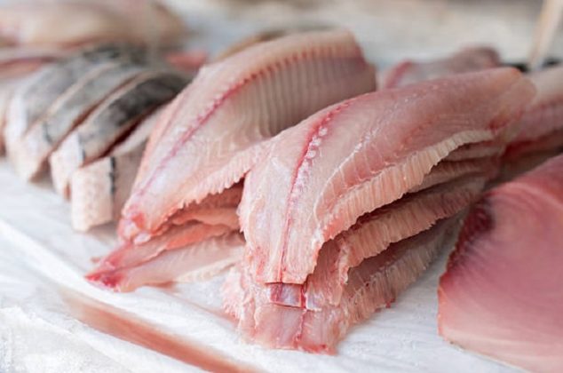 Cómo descongelar el pescado rápidamente con estos trucos caseros