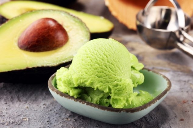 Así puedes hacer el mejor y más delicioso helado casero de aguacate