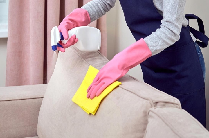 limón para eliminar manchas del sillón