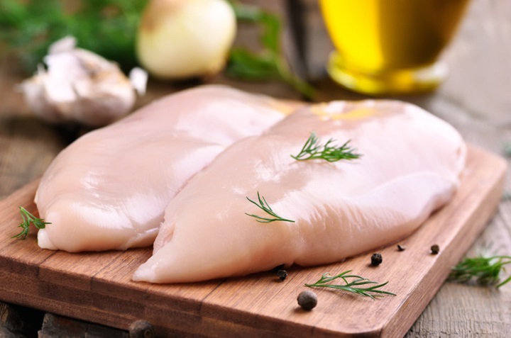 Cómo guardar el pollo en el refrigerador por varios días