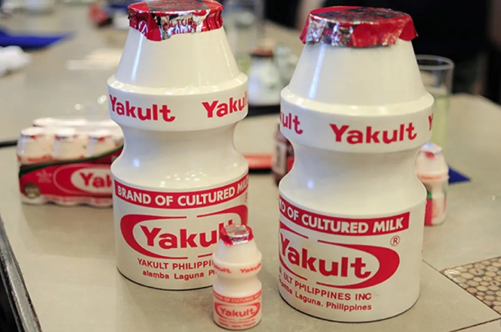 botella de yakult de 1 litro
