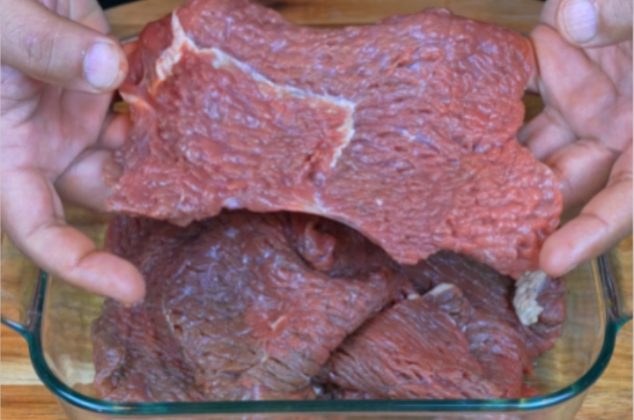 Aprende cómo ablandar bistec encebollado y quede bien suavecito