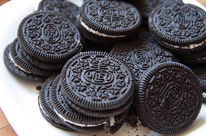 Prepara esta deliciosa gelatina de galletas oreo, receta fácil y deliciosa