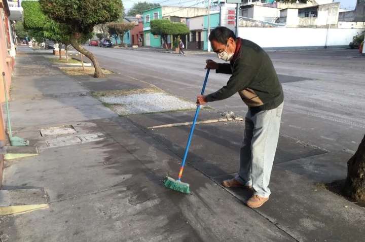 cómo limpiar ceniza de volcán 