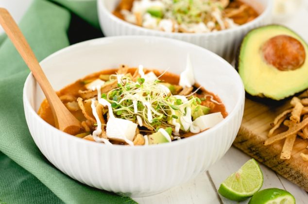 Sopa Azteca con germinado, receta fácil y deliciosa