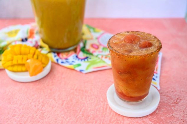 Agua de mango con habanero ¡Diferente, fresca y rápida!