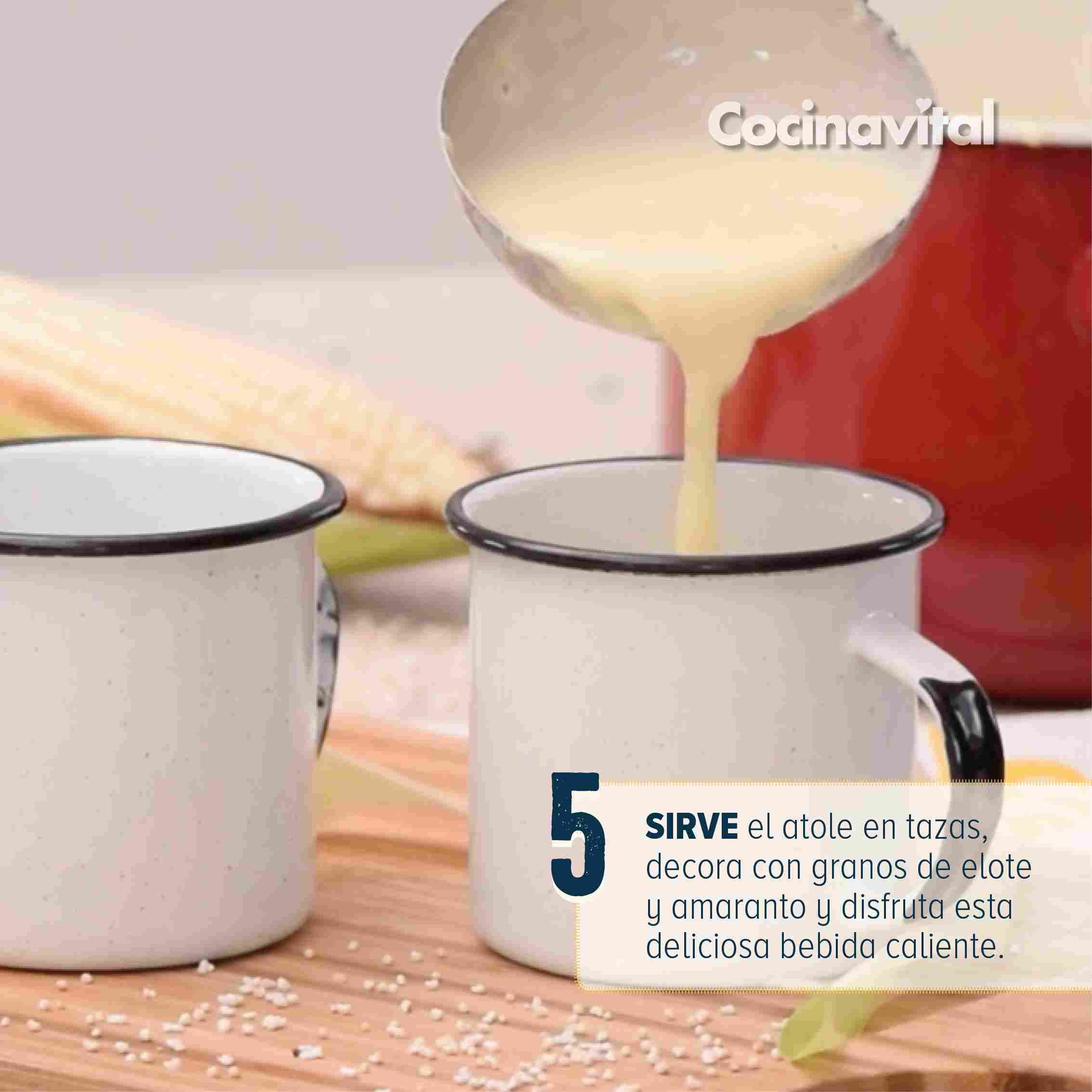 ¡Disfruta de un rico atole de elote! 