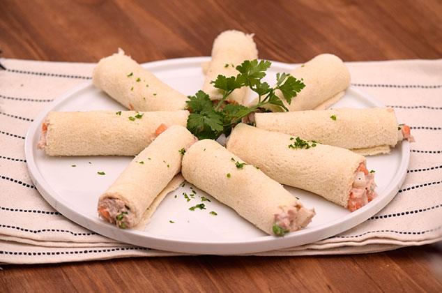 ensalada de atún en rollitos