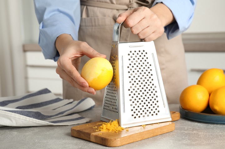 Limpia el rallador de queso con limón ¡Aquí te enseño!