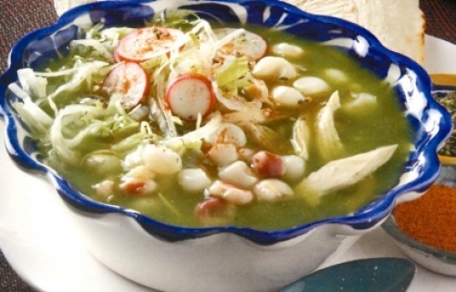 pozole verde de pollo