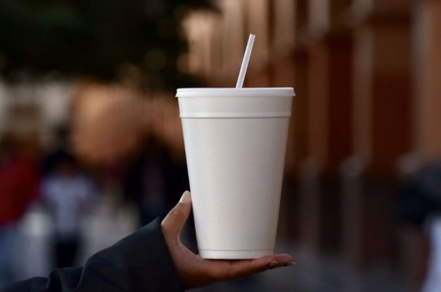 Adiós a tu café o atole en vasos de unicel, conoce la poderosa razón