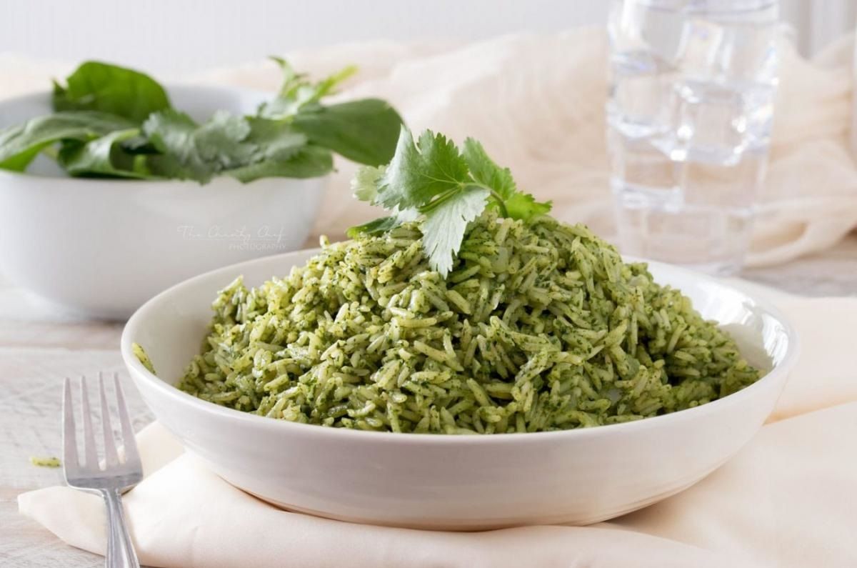Receta arroz verde con chiles poblanos