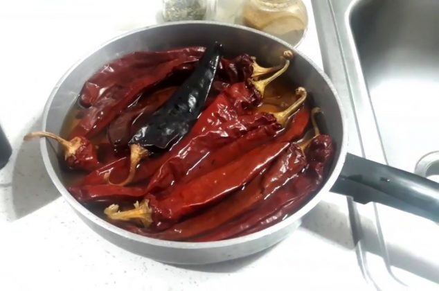 ¿Qué chiles se usan para el pozole rojo?