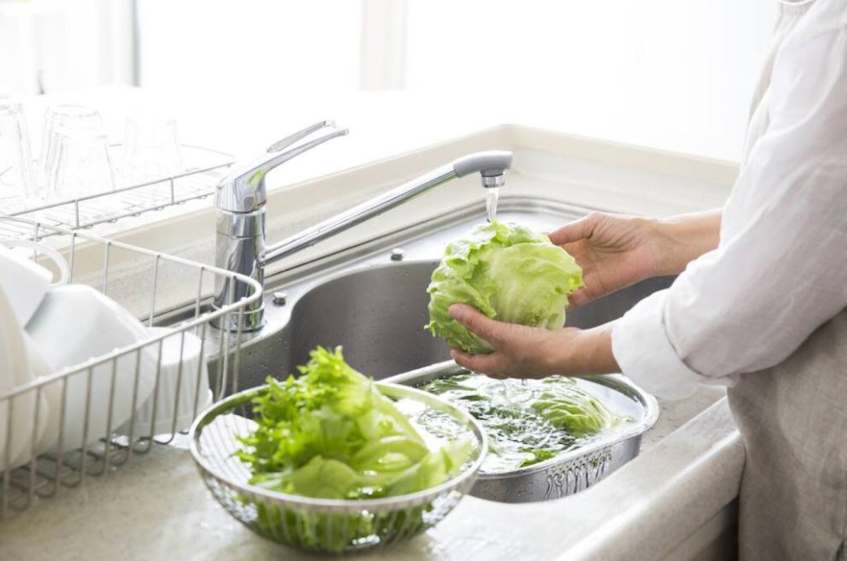 cómo lavar una lechuga