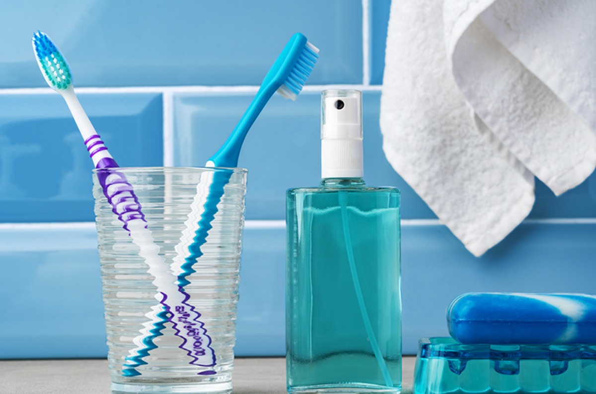 cómo desinfectar el cepillo de dientes 