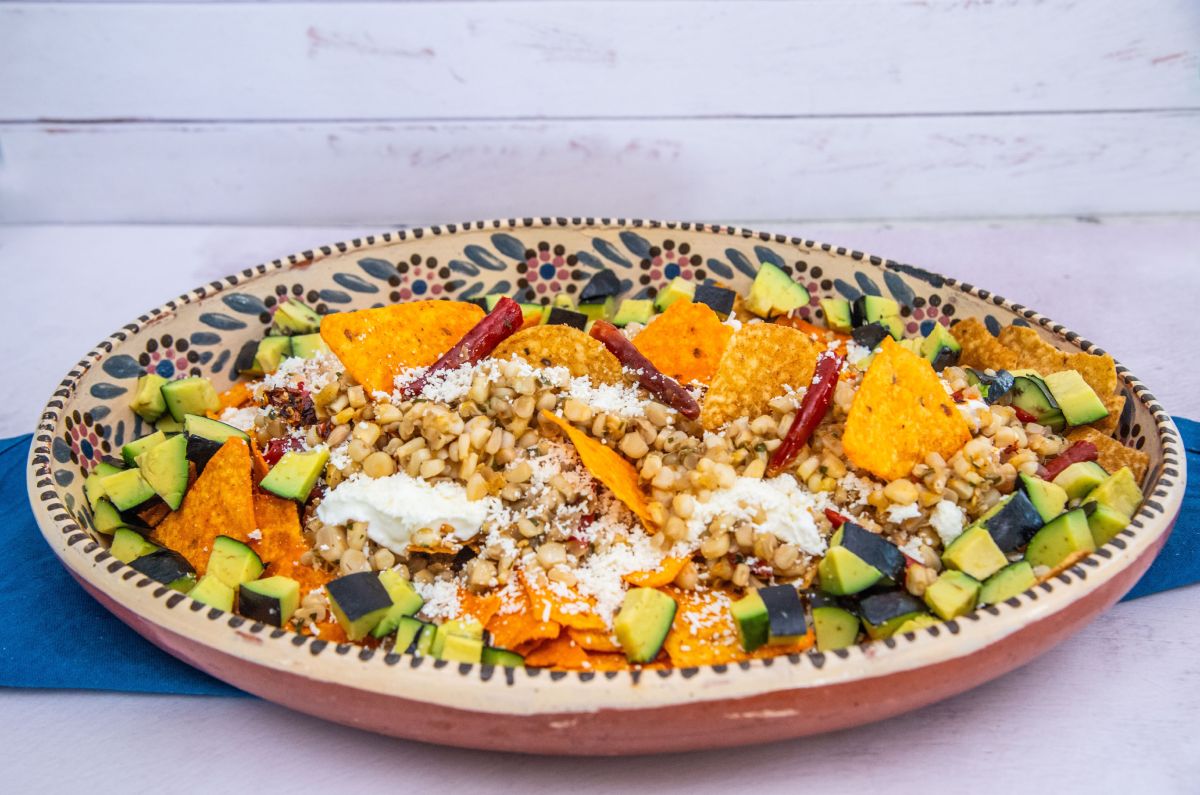 dorilocos con esquites