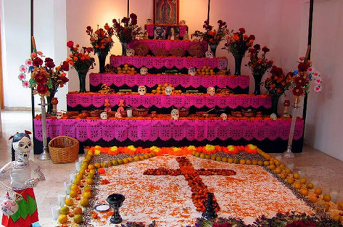 qué lleva un altar de muertos 