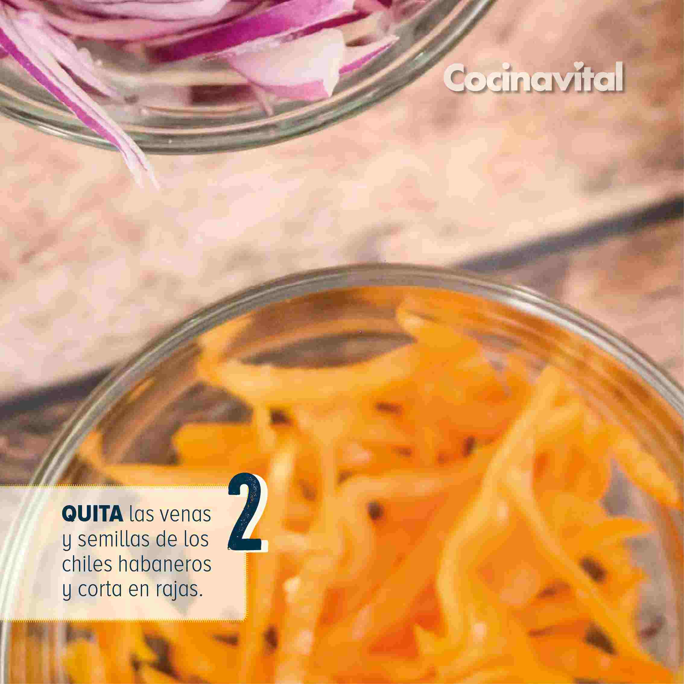 Chiles encurtidos con piña en 5 pasos