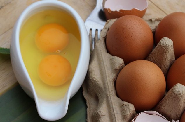 ¿Por qué hay huevos con dos yemas? Este es su interesante significado