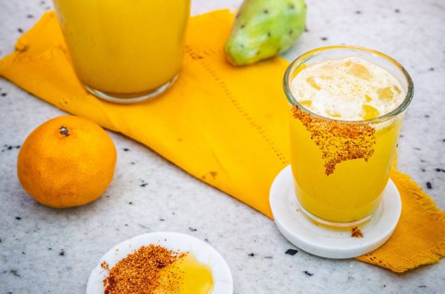 Deliciosa agua de mandarina con tuna ¡En solo 5 pasos!