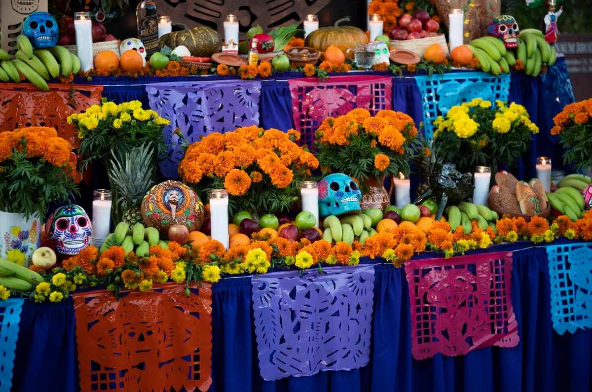 Diferencia entre altar y ofrenda