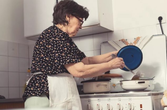 La inesperada razón por la que la comida de la abuela sabe mejor