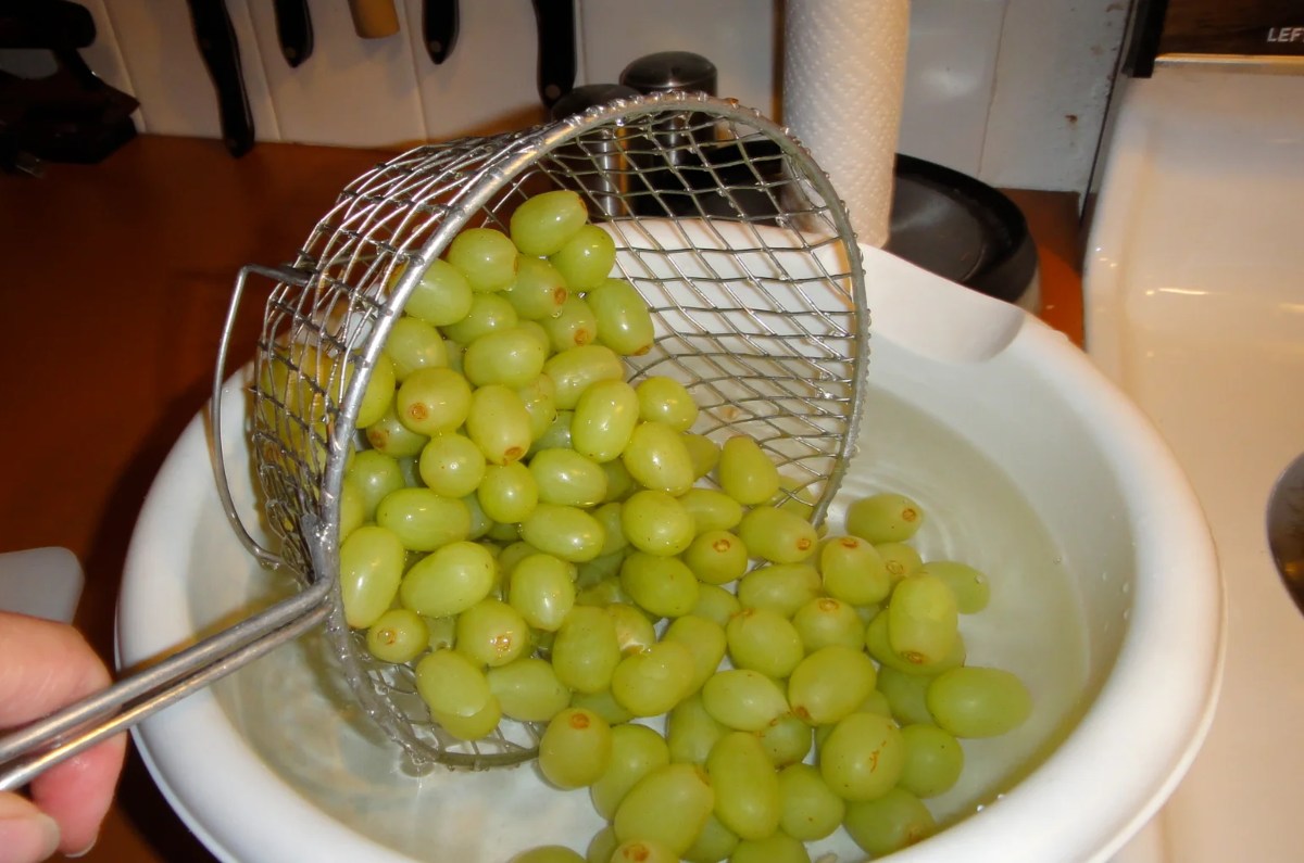 cómo lavar uvas