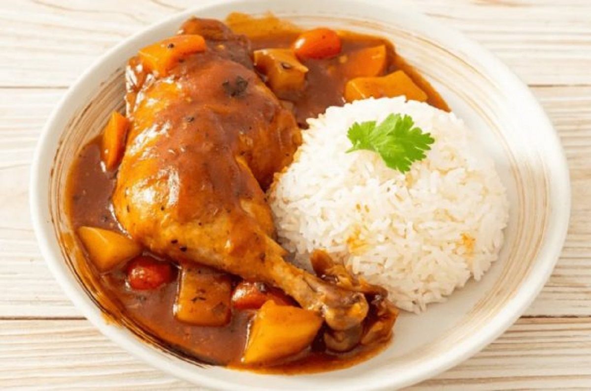Delicioso estofado de pollo, receta original mexicana