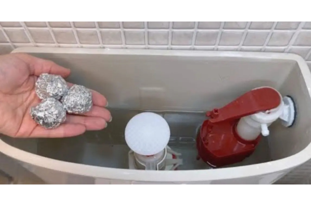 bolas de aluminio en el baño