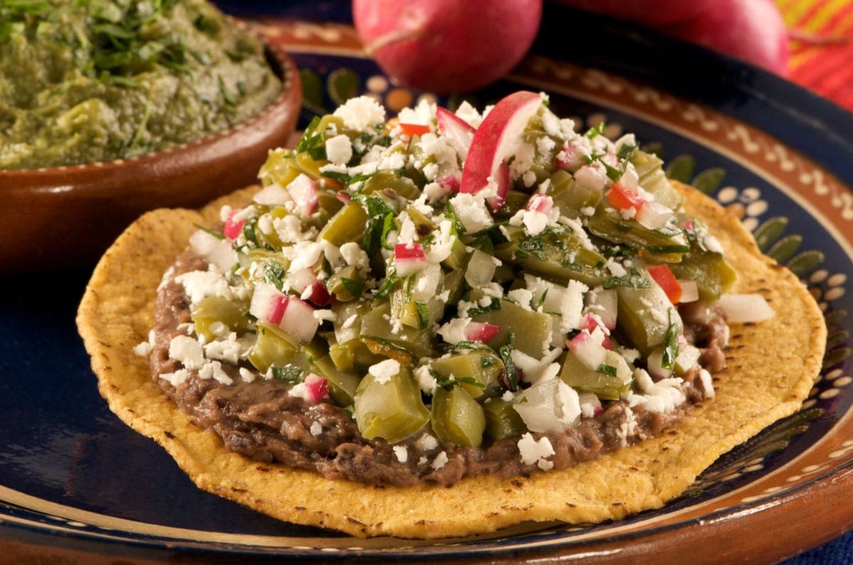 Tostadas de nopal y surimi